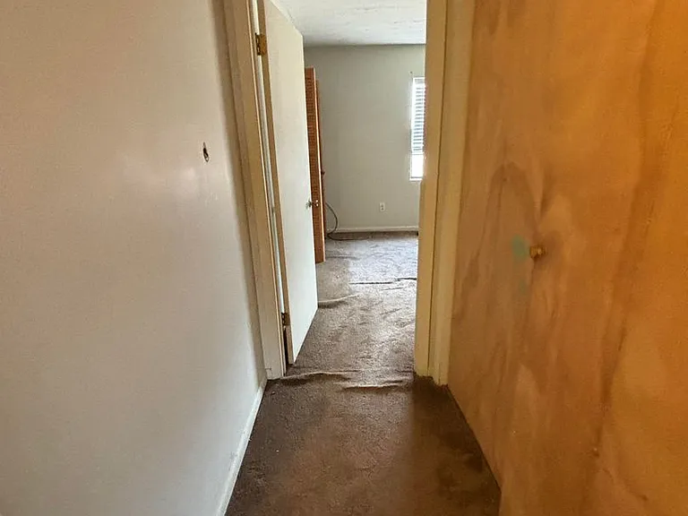 Feemster Lake Apartments — Photo 33