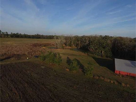 2nd image of SW Pettis Springs Cir