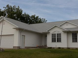 2022 Milligan Ct SW, Cedar Rapids, IA 52404