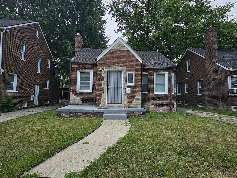 9273 Bedford St — Photo 12