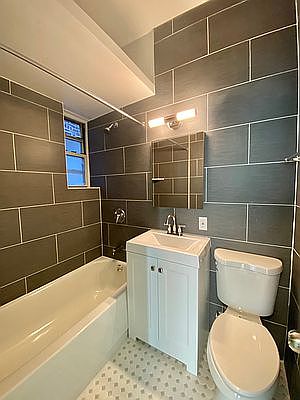 4th image of 521 E 81st St APT 4B