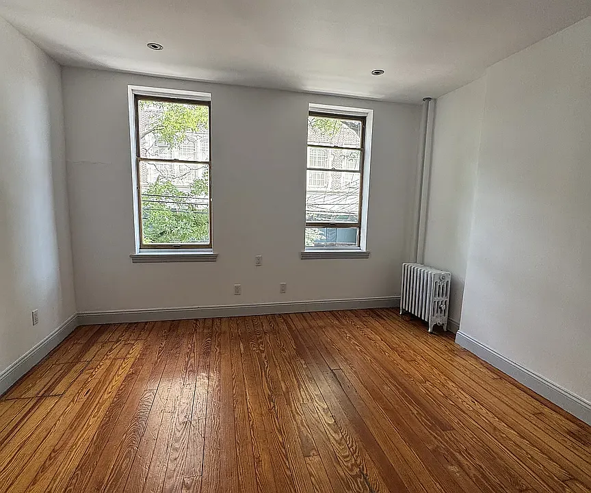2021 Woodbine St #2L
