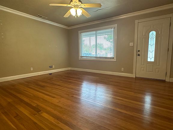 2nd image of 108 Walnut Ave
