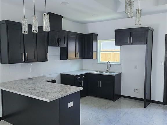 3rd image of 1012 Woodson Ave #4