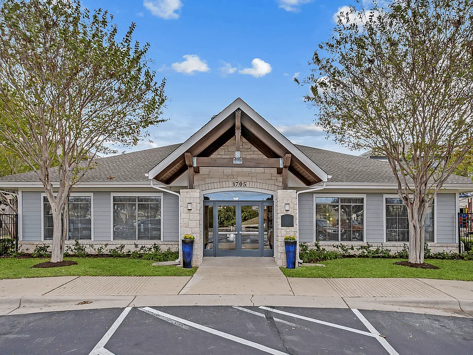 Frontier East Apartments