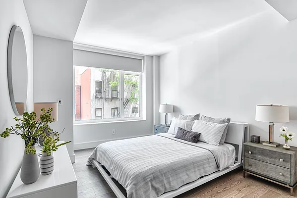 Rented by Extell Marketing Group LLC | media 15