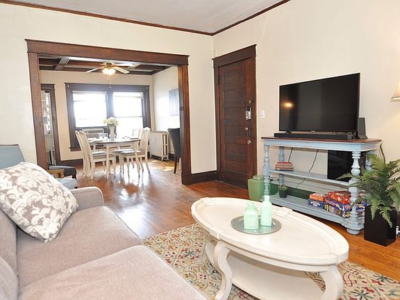 4th image of 3619 Wyandotte St APT 2N