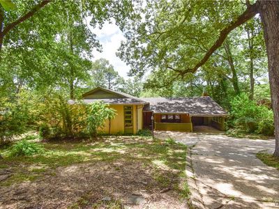 4702 Northwood Lake Dr E, Northport, AL, 35473