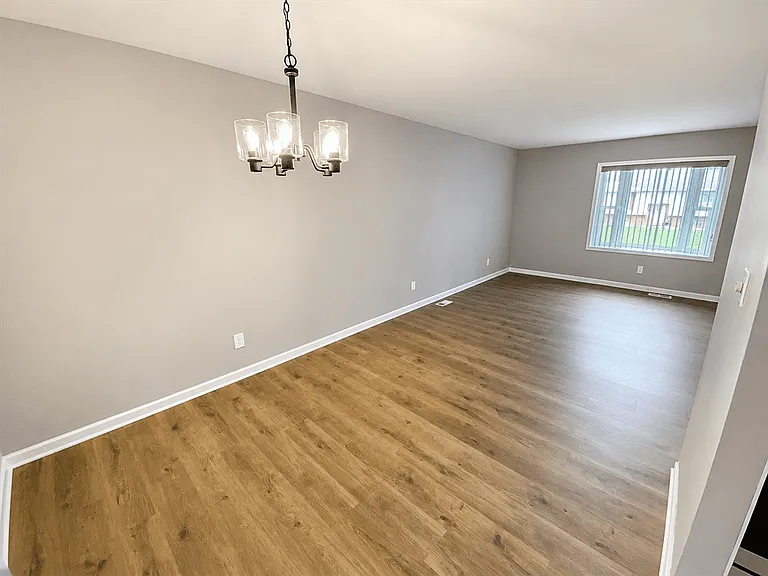 857 Glenn Ct — Photo 5
