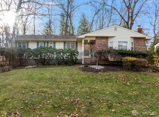 4 Concord Dr, East Brunswick, NJ 08816