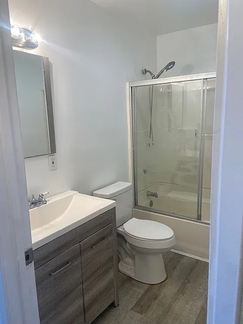 2 bed, 900 sqft, $2,275 — Photo 2