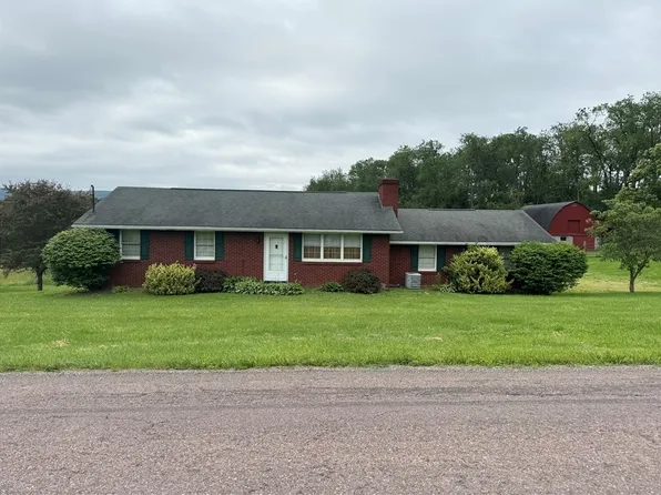 300 Pandora Rd, Derry, PA 15627