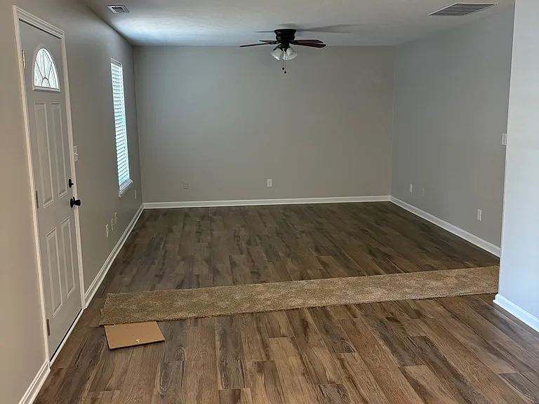 105 Bittersweet Rd — Photo 2