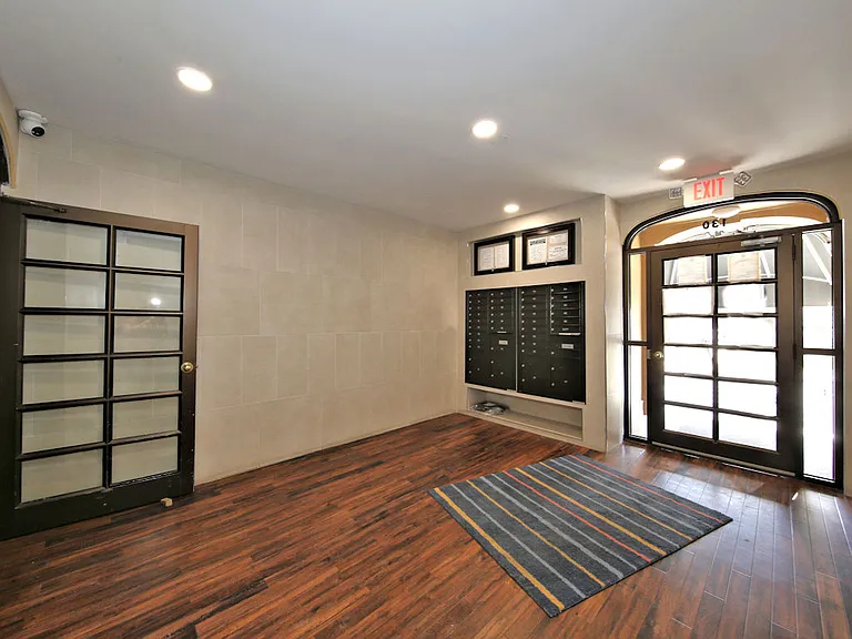 130A Centre Ave #B — Photo 9