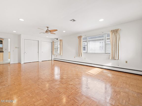 4th image of 24 Santiago Drive W