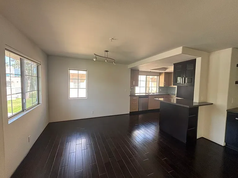 46 Alta St #A — Photo 3