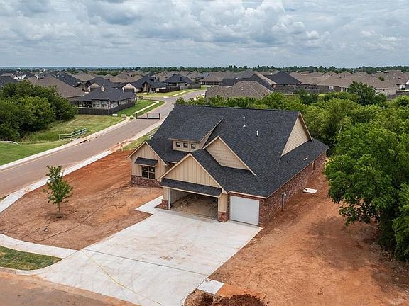 4th image of 10508 Blue Creek Dr
