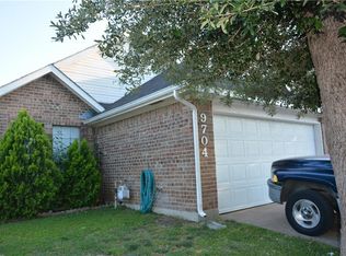 9704 Pinehurst Ln, Dallas, TX