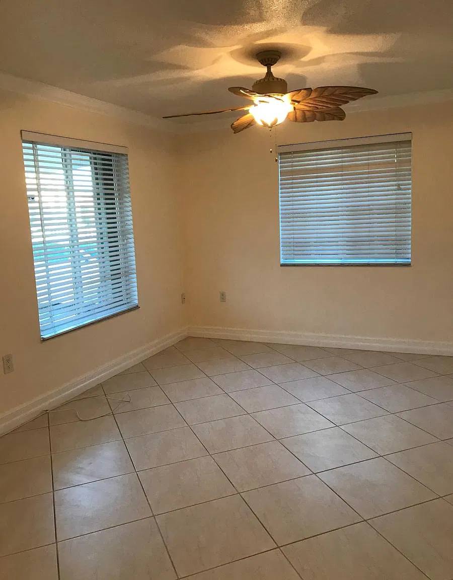 3 bed, 1300 sqft, $2,950 — Photo 3