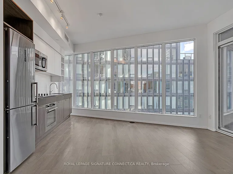 68 Shuter St #908 — Photo 5