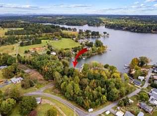 4322 Circle Dr, Claremont, NC 28610