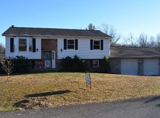 127 Cayman Dr, Beckley, WV 25801