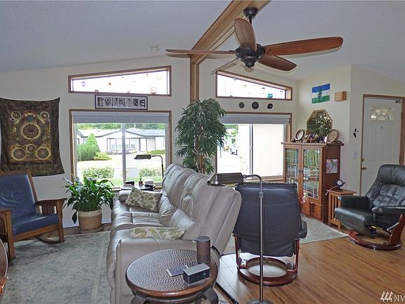 5th image of 706 Dennis St SE #98