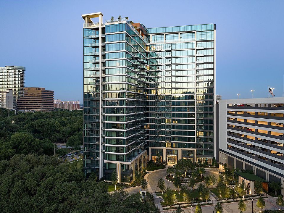 Building Photo 1