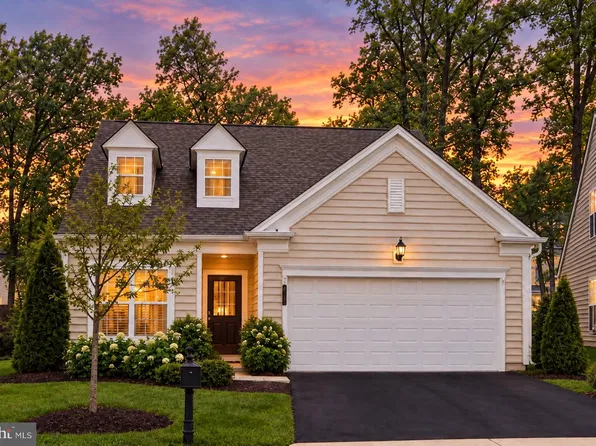 44348 Cruden Bay Dr, Ashburn, VA 20147