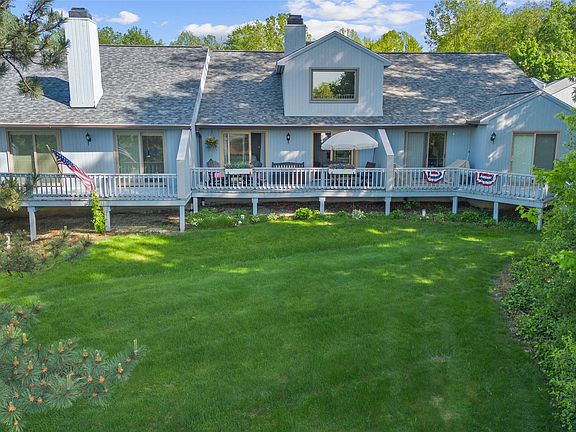 2nd image of 4716 Baywood Dr