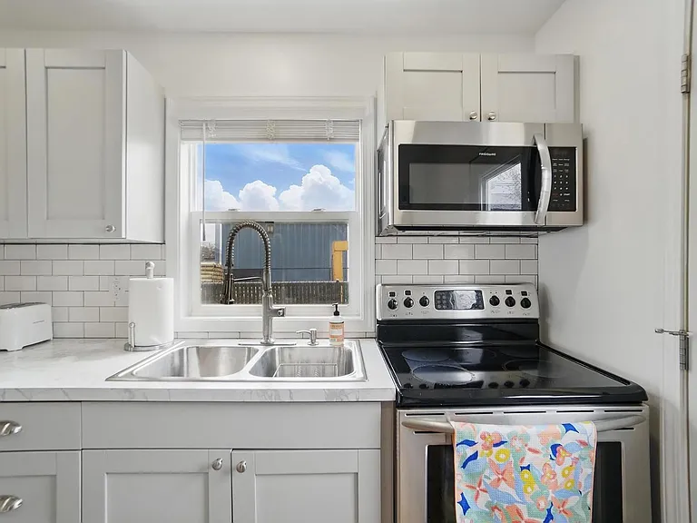 5421 Alger Dr — Photo 18