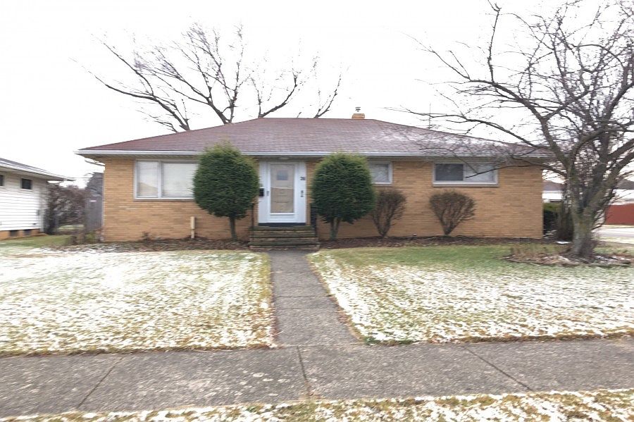 1st image of 36 E Dawnwood Dr