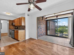 7716 Hanover Pkwy APT 304, Greenbelt, MD 20770