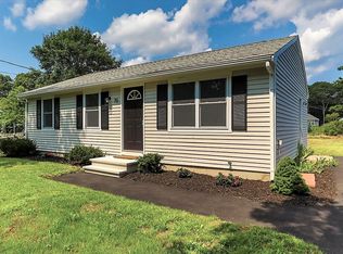 70 Barrows Rd, East Falmouth, MA 02536