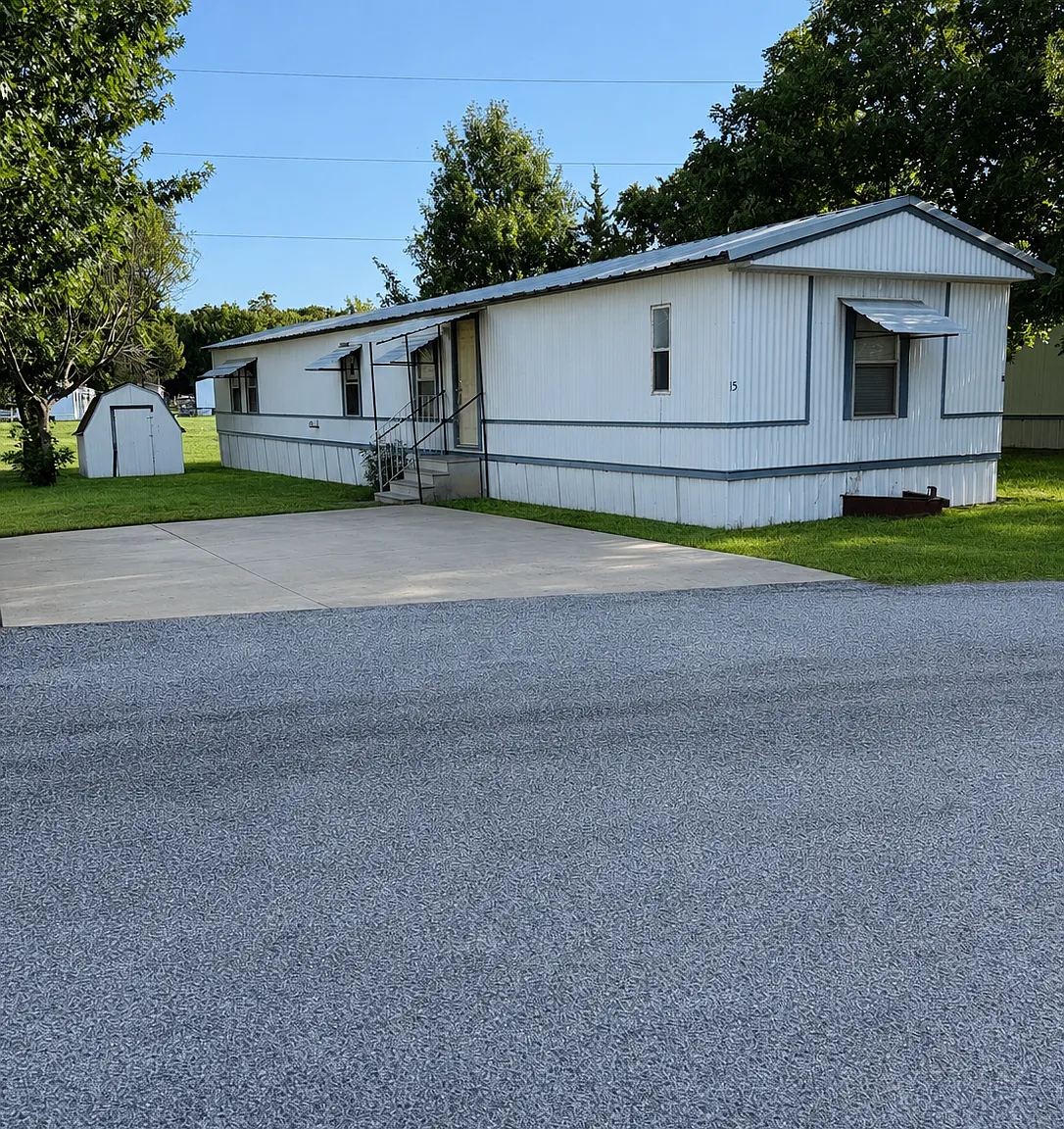 3 bed, $1,200 — Photo 1
