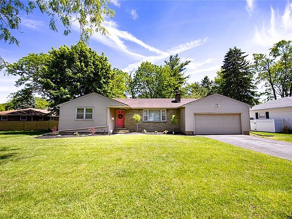 2nd image of 1330 Meadowbrook Dr