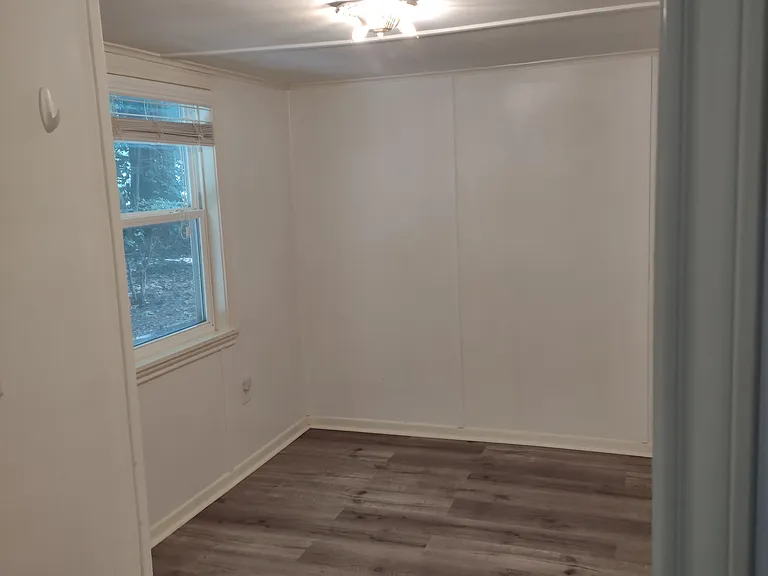 553 Sherwood Forest Dr — Photo 10