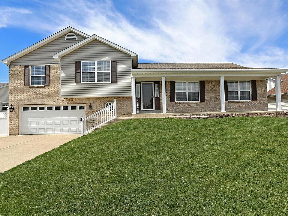 1st image of 25 Spangle Way Dr