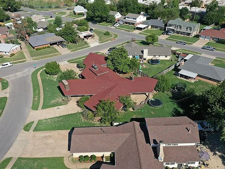 7700 S Country Club Dr — Photo 2