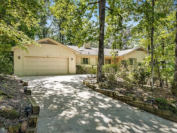 2nd image of 11 Captain Ln