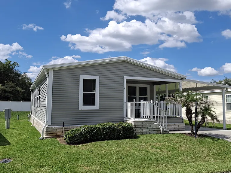 Royal Palm Village — Photo 28