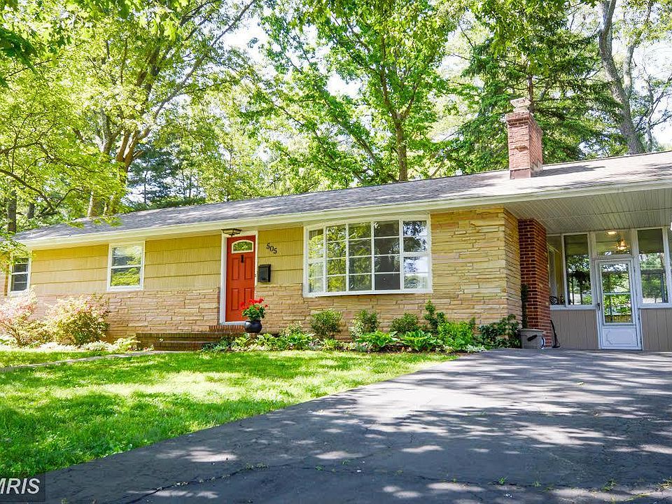 1st image of 505 White Oak Dr