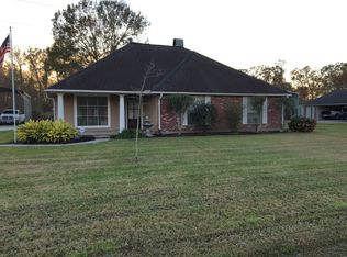 10133 Lake Ridge Ave, Gonzales, LA 70737