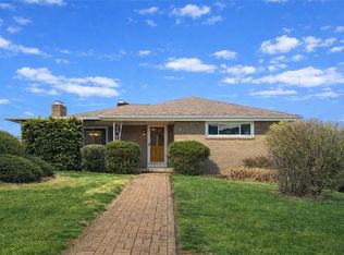 201 Highland Dr, Elizabeth, PA 15037