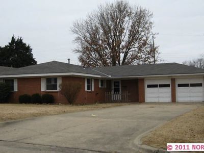 221 SE Roselawn Ave, Bartlesville, OK, 74006