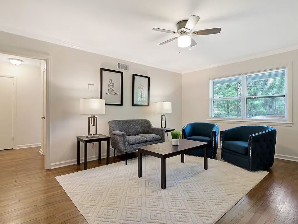 1st image of 19 Berkley Pl #4-D