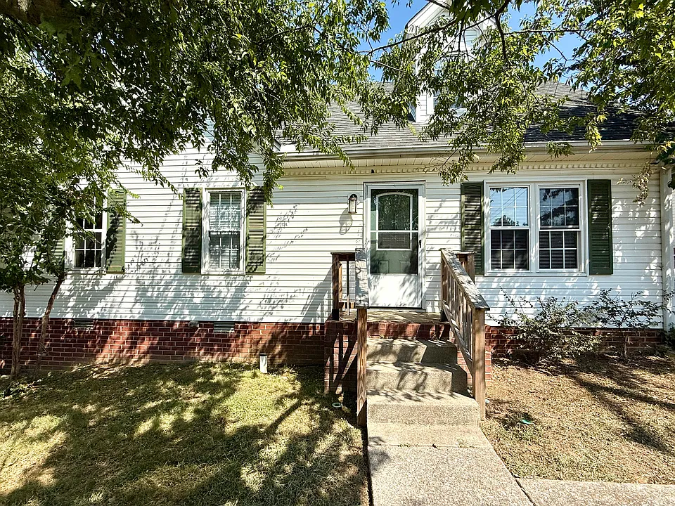 1640 Liberty Hill Dr