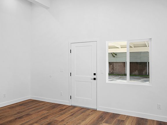 3rd image of 13012 Hartland St