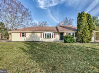 79 N School House Rd, Thomasville, PA 17364