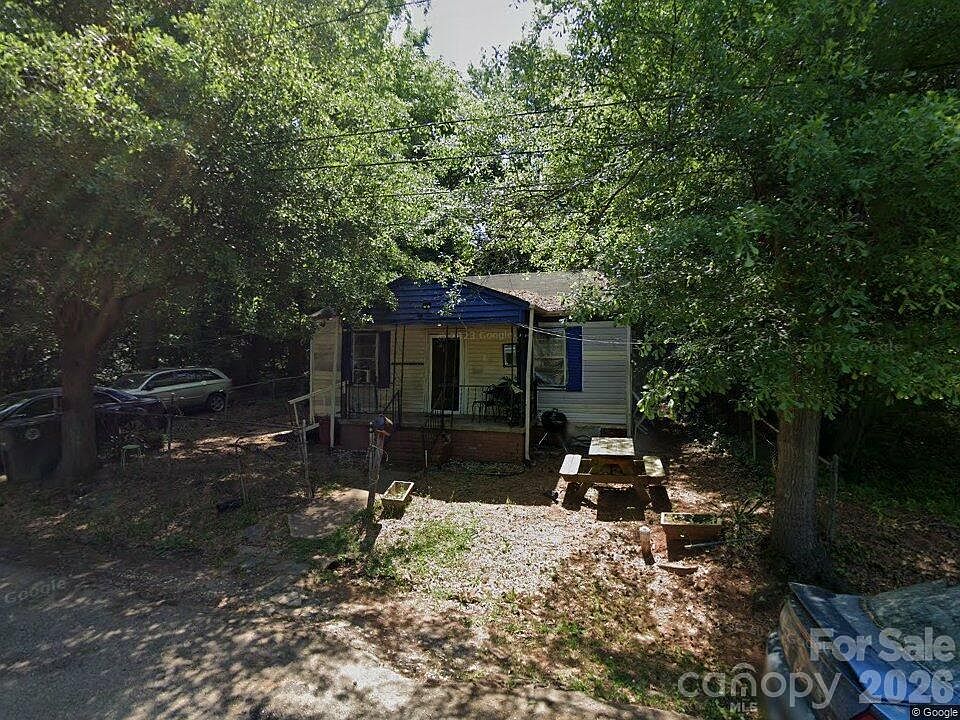1st image of 406 Lincoln St